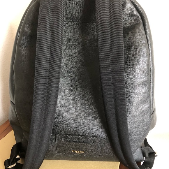 Authentic Givenchy backpack - Picture 8 of 8